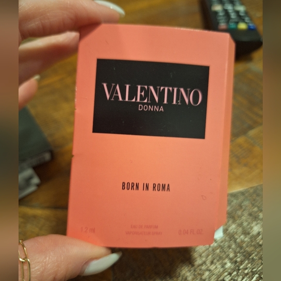 Perfume Bundle Sample Set - Picture 5 of 5